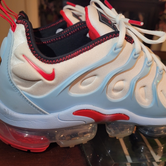 psychic blue vapormax